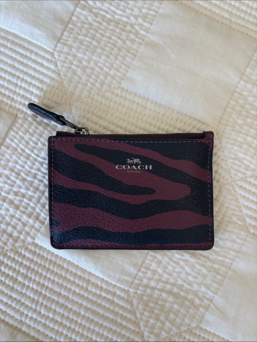 Coach slim wallet with key ring chain - Picture 2 of 3